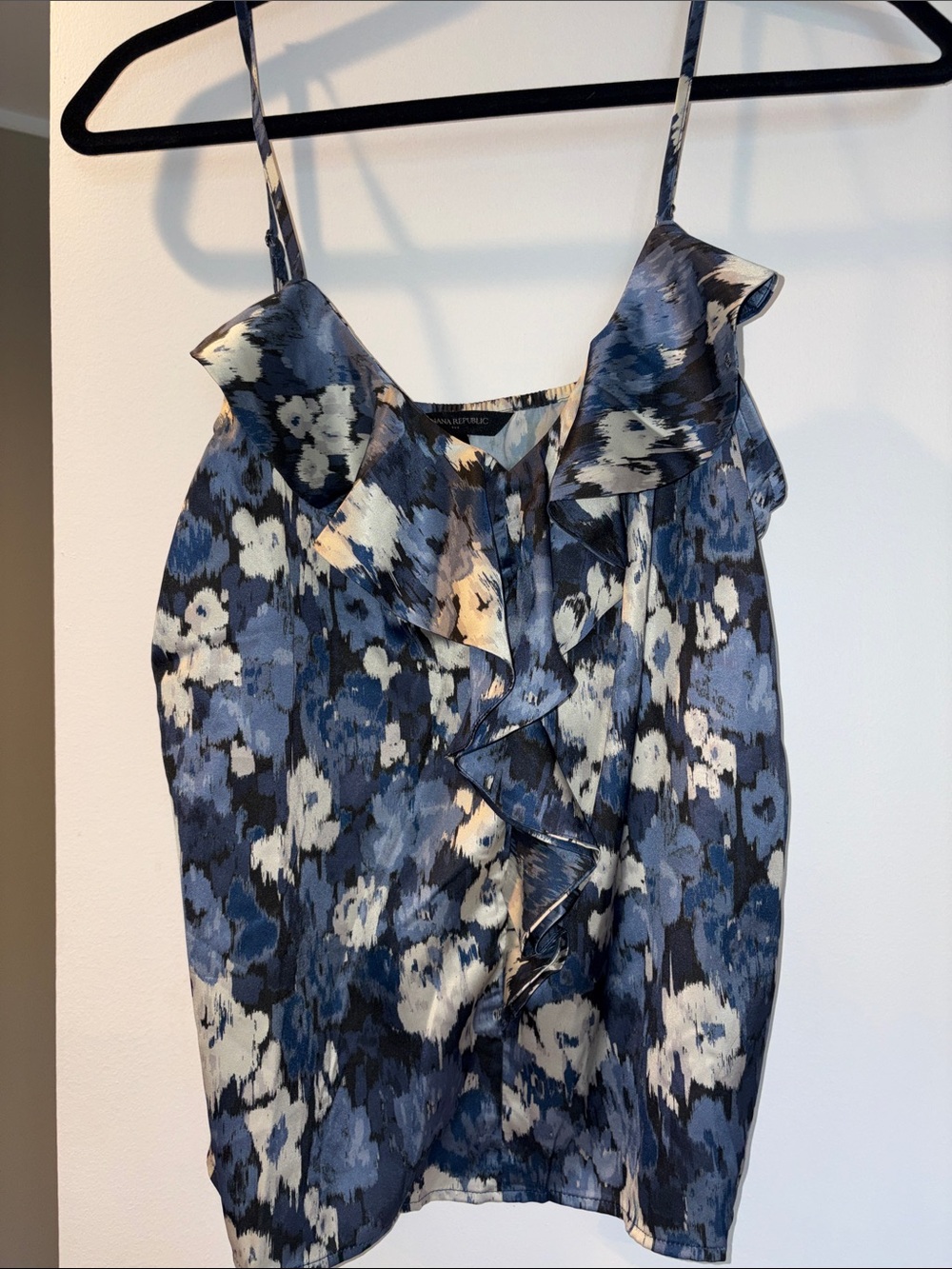 Banana Republic - Navy Blue Floral Ruffle Camisole - adjustable straps (S)
